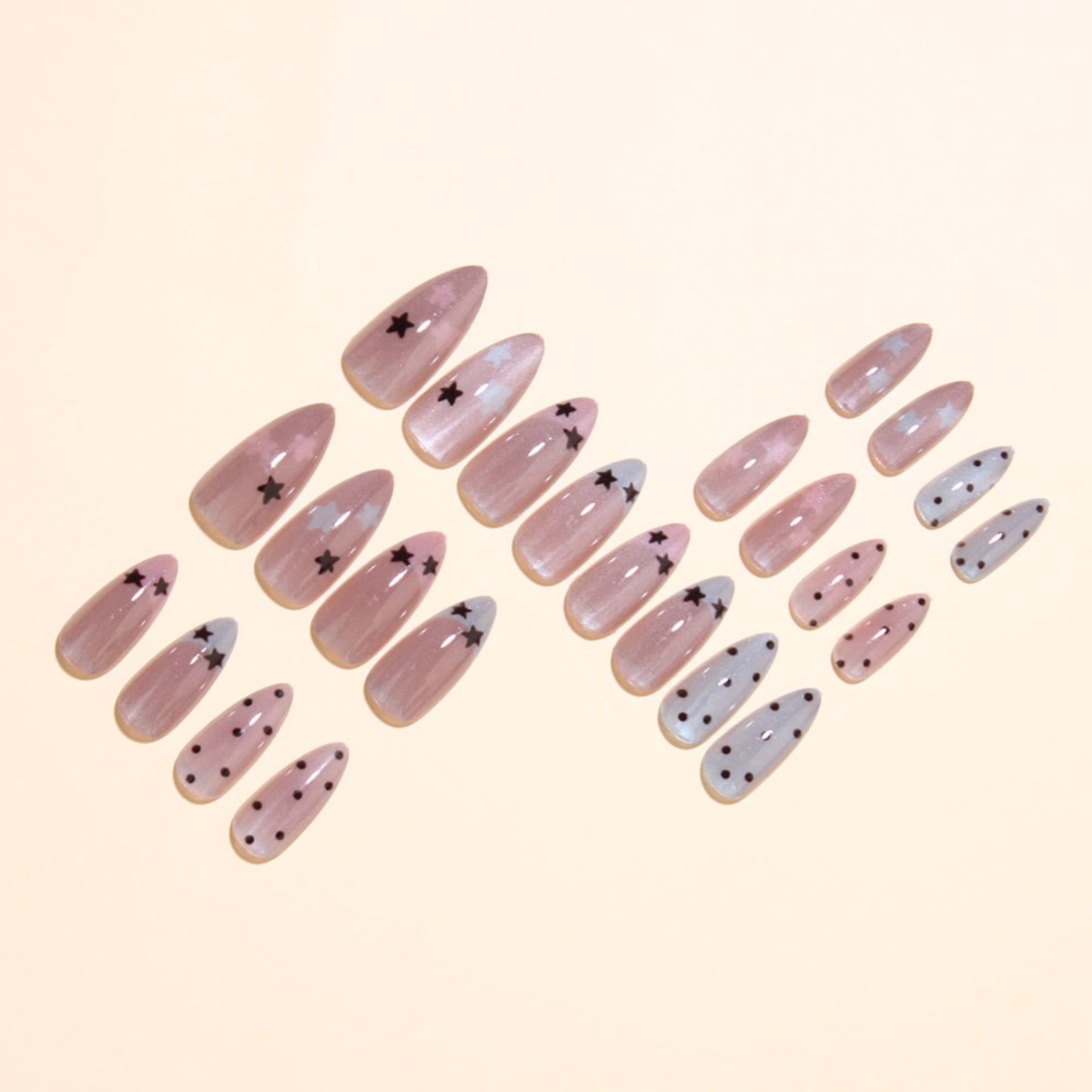أظافر لوزية وردية فاتحة لامعة  - مراجعة Nail Art Glossy وسعره